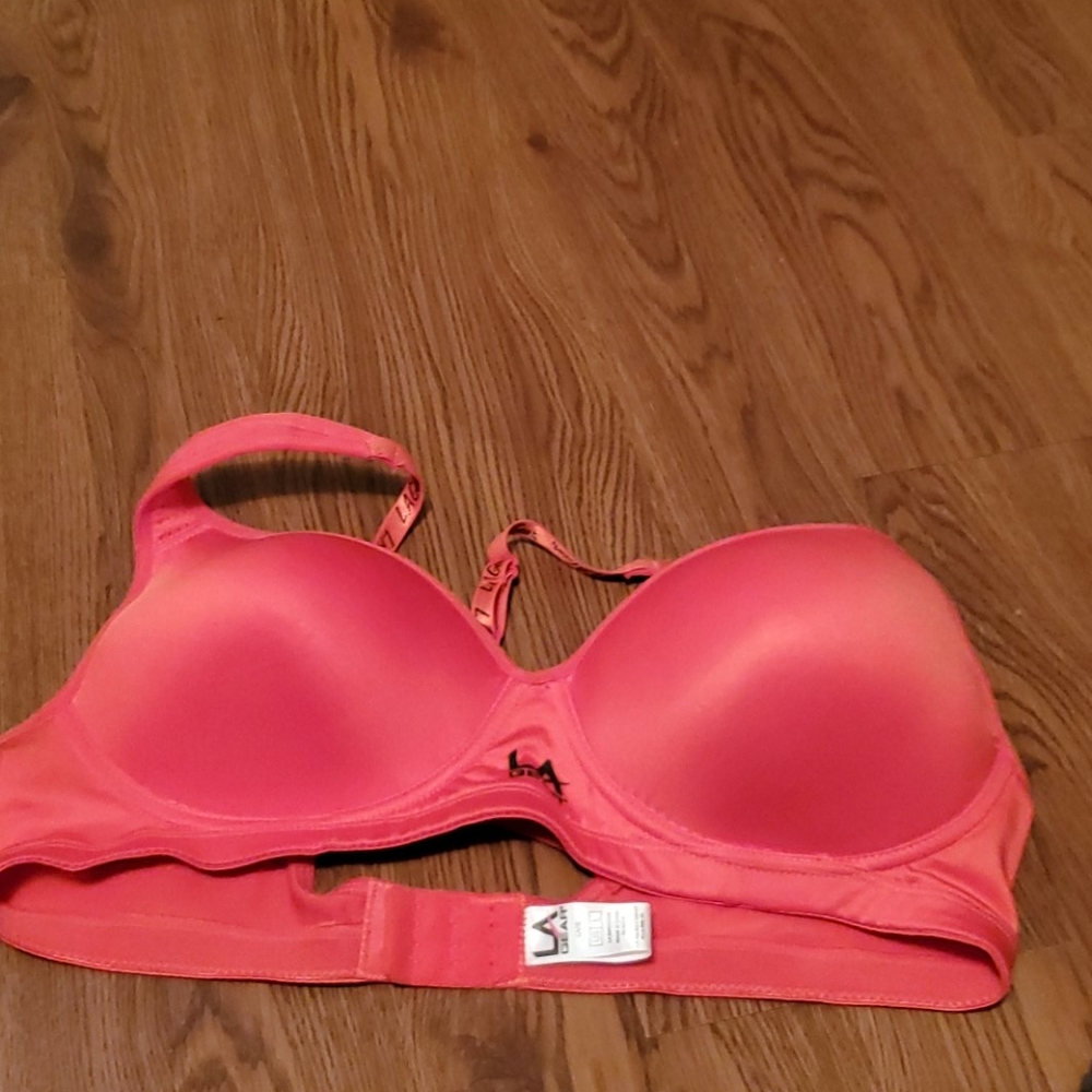 NWT Hot Pink Strapless Bra - L - Barbiecore Seamless No Wire Dopamine Dressing